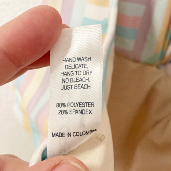 NWOT Kenny Flowers ~ The North Shore Deep V Halter One Piece SZ: Large - Picture 10 of 15